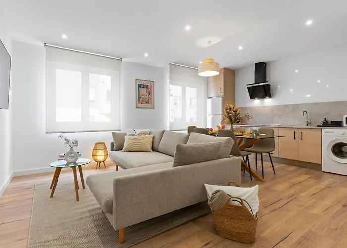 Matisse, Totalmente Reformado Y Modernista Appartement