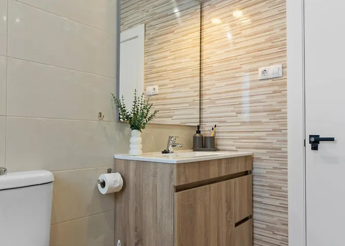 Matisse, Totalmente Reformado Y Modernista Apartman *